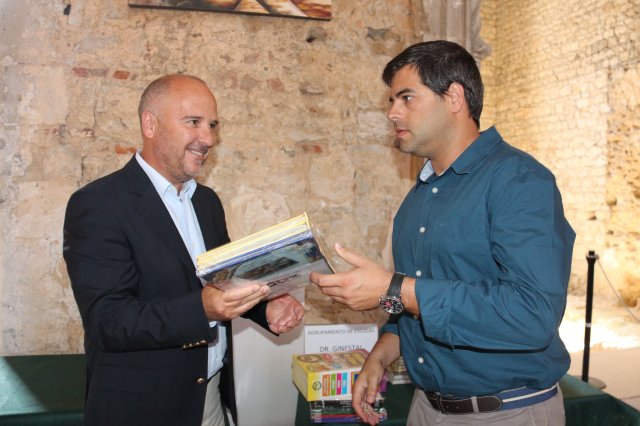 projeto escola com livros 039